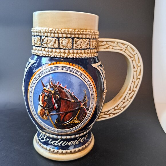 Anheuser-Busch Budweiser Collectible Pot Belly Stein “Dressed For The Parade” - Picture 11 of 12